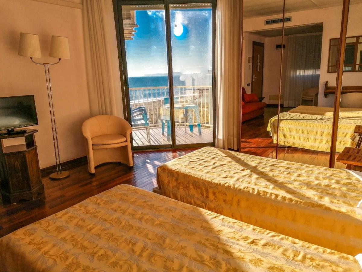 Hotel Sirenella 멜레 외부 사진