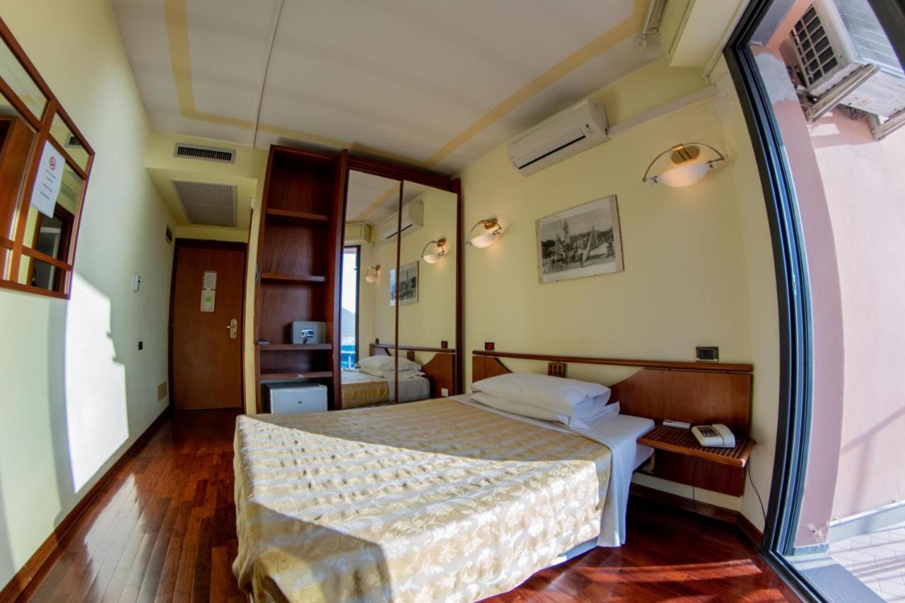 Hotel Sirenella 멜레 외부 사진