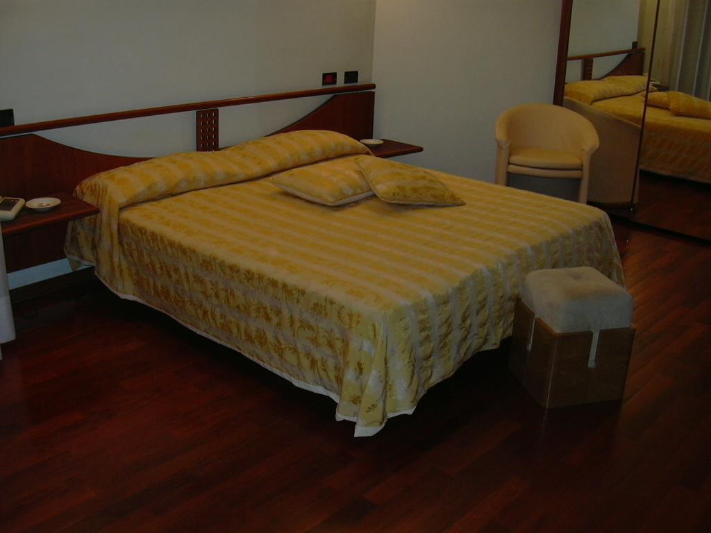 Hotel Sirenella 멜레 외부 사진